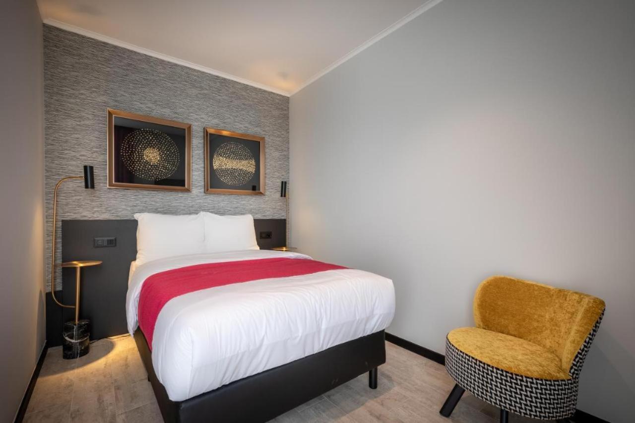 Hotel Jamingo Anversa Esterno foto